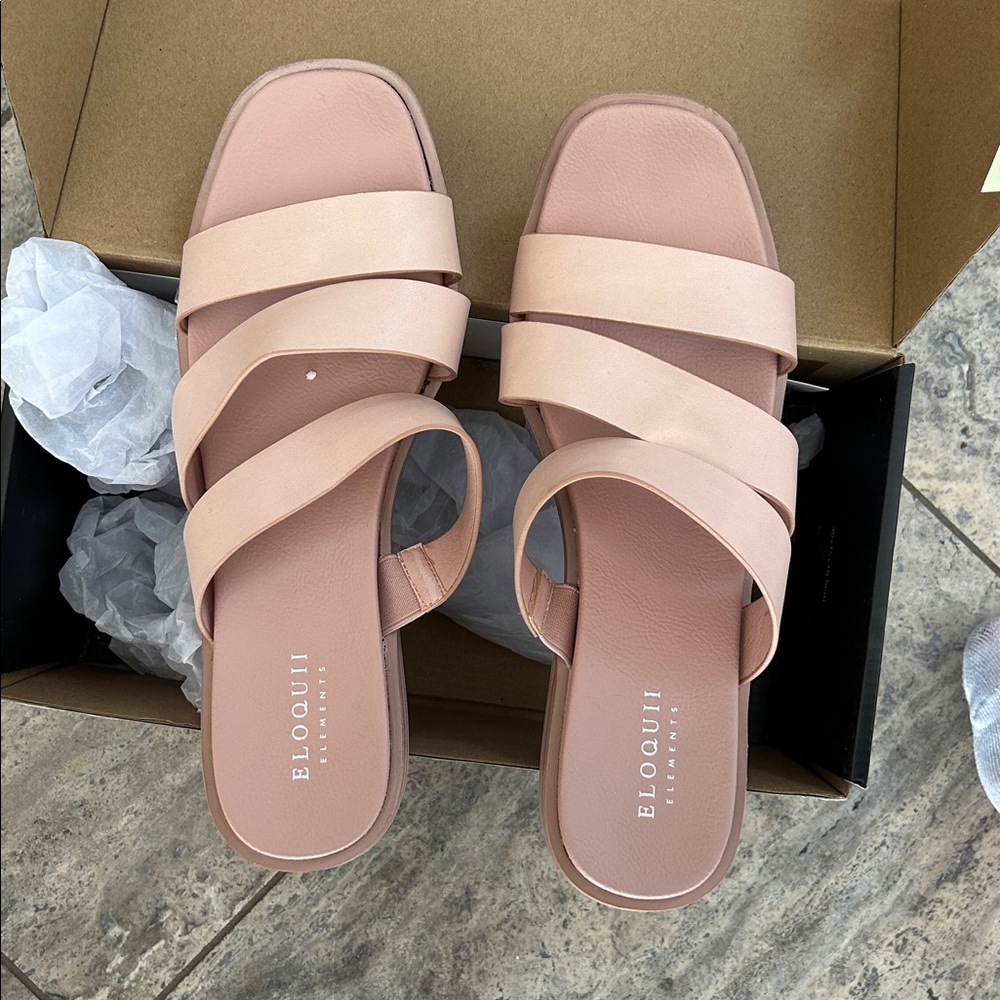 9 Wide Eloquii Light Pink Strappy Sandals